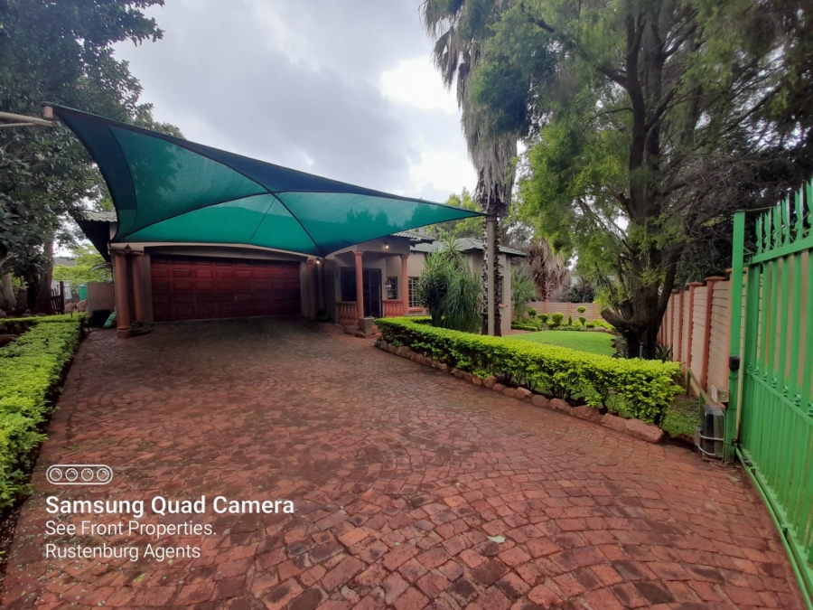 3 Bedroom Property for Sale in Safari Gardens North West